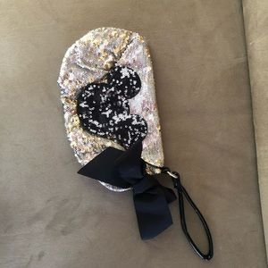 minnie mouse sequin wristlet